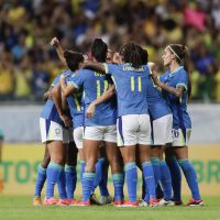Seleção feminina de futebol estreia nas Olimpíadas contra a Nigéria