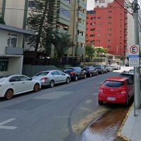 Bandido ameaça vítima para roubar Iphone no centro de Itajaí  