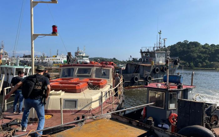 Drogas eram armazenadas em pesqueiros que saíam de Itajaí para Europa e África (Foto: Divulgação PFRS)