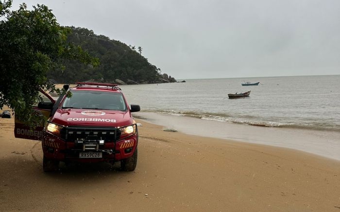 Ele estava usando  somente um relógio 
(Foto: Divulgação CBM)