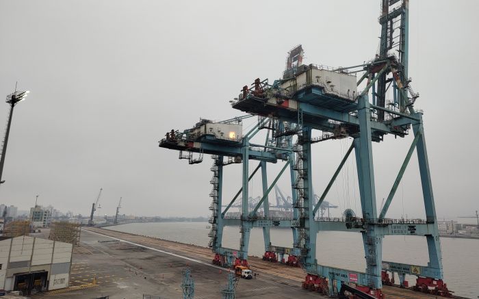 Porto já pode receber o cargueiro CMA CGM Platon (Foto: Fran Marcon)