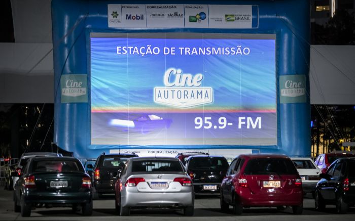 Cine Autorama é o primeiro cinema drive-in itinerante do Brasil (Foto: Divulgação)