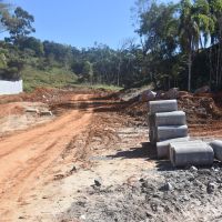 Obras no binário da rua Luci Canziani continuam após acordo judicial com construtora  