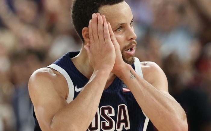 Curry anotou oito bolas de três pontos para liderar vitória americana. Foto: Divulgação/NBA