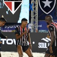 Times grandes do Brasil participam de evento de futevôlei em BC