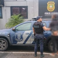 Homem ameaça morador com chave de fenda