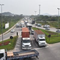 Gargalos da BR 101: Fiesc quer obras atreladas à nova concessão da rodovia  