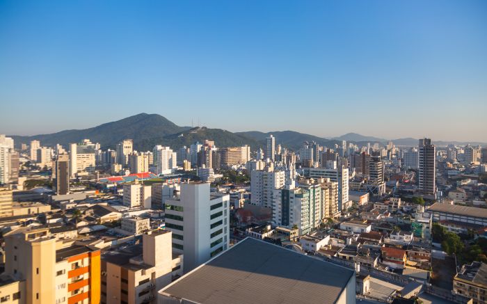 Trabalho iniciou em maio e segue até o final de outubro para atualizar dados do município (Foto: Arquivo DIARINHO/Paulo Giovany)