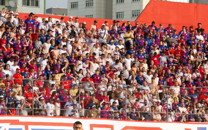 Torcida rubro-anil ficará na descoberta e na curva no domingo
Foto: Vica Bueno 