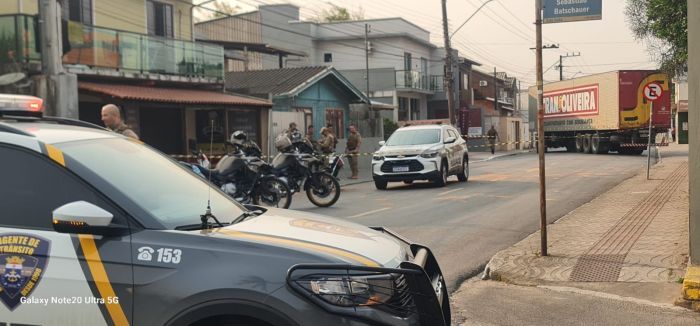 Ocorrência foi pertinho do Tiradentes (Foto: Leitor)