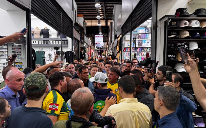 Comício em BC teve chuva na hora do discurso de Bolsonaro
(Foto: reprodução/redes sociais)