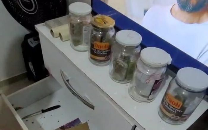 Criminoso envasava cocaína  e maconha (Foto: Divulgação/PCSC)