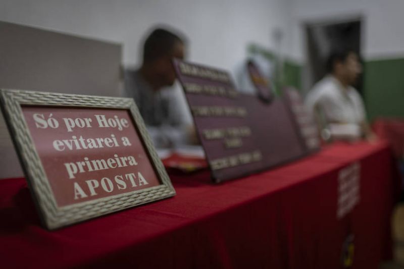 Jogadores Anônimos revela alta demanda de  jovens endividados com agiotas  