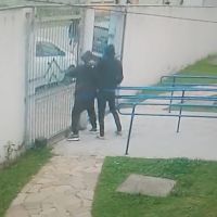 Trio é preso depois de roubar arma de  vigilante de creche na Murta