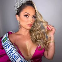 Miss de 40 anos, mãe de quatro filhos, vai representar SC em concurso internacional  