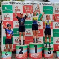 Ciclistas de Itapema e Navegantes sobem no pódio de evento de mountain bike 