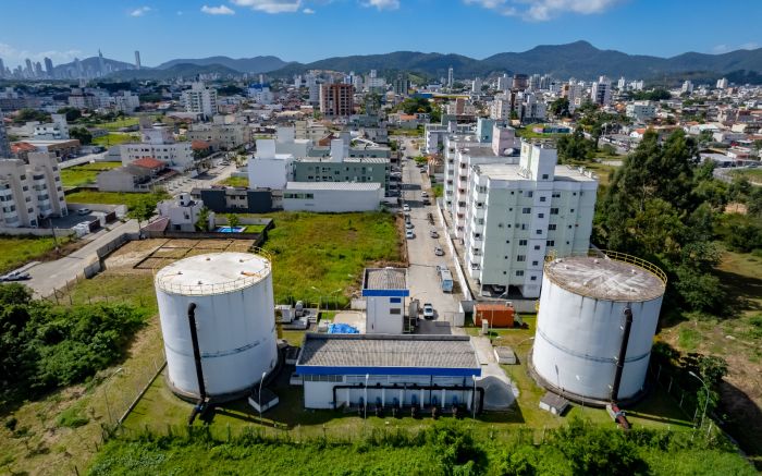 Centro, Cedro, Areias, Caledônia, Rio Pequeno, Santa Regina e Lidia Duarte podem ficar sem água  (Foto: Divulgação/Águas de Camboriú)