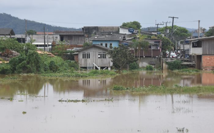 Ele submergiu a dois metros de profundidade (Foto: Divulgação)