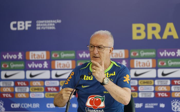 Técnico Dorival Júnior vai promover as estreias de Abner e Igor Jesus
Foto: Divulgação/CBF