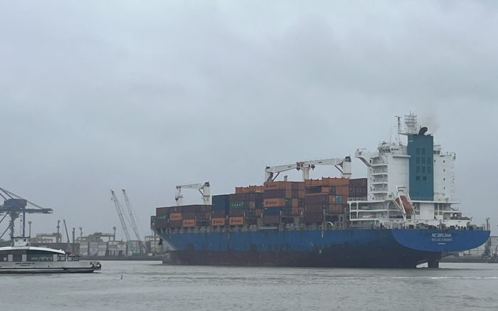 Empresa de dragagem cobra R$ 35 milhões de dívidas do porto de Itajaí
(Foto: Arquivo/João Batista)  