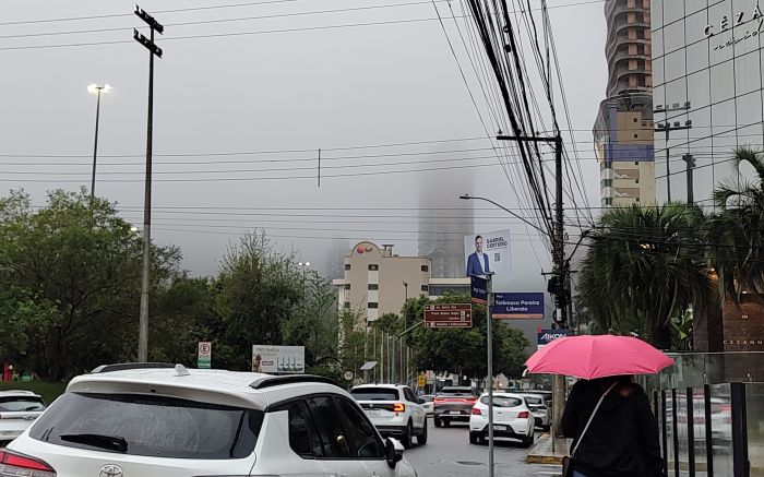 Itajaí teve 108 mm de chuva até às 20h de quinta-feira, mas essa média ainda vai subir muito (Foto: Fran Marcon)