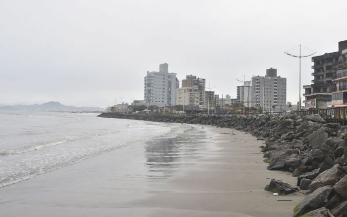 Faixa de areia será ampliada para 90 metros (Foto: Arquivo DIARINHO/João Batista)