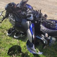 Motociclista sofre fratura exposta em batida com SUV