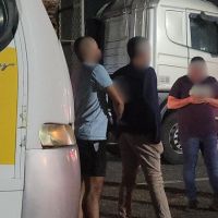 Bandidão furta ônibus na BR 101 e é preso no pedágio