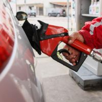 Gasolina subiu mais de R$ 0,50 desde janeiro; veja os preços da pesquisa 