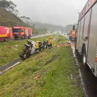 Capotamento na BR 470 deixa feridos   