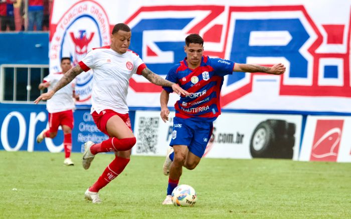 No jogo de ida, equipes empataram em 0 a 0 em Itajaí. Foto: Vica Bueno