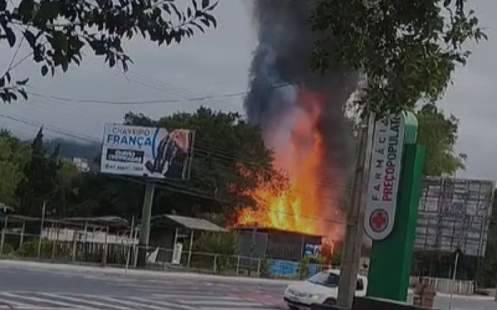 Casa foi isolada e passará por perícia(Foto: Divulgação CBMSC)