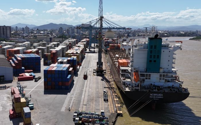 Porto de Itajaí estava municipalizado há 30 anos (Foto: Felipe Trojan)