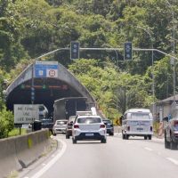 Túnel do Morro do Boi fica em meia pista