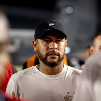 Enquete: o que você acha de Neymar voltar a jogar futebol no Brasil?  