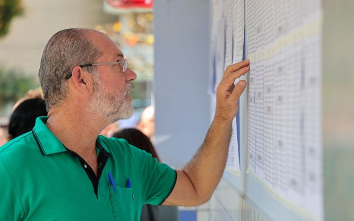 Professores nomeados na primeira chamada iniciam atividades mês que vem  (Foto: Roberto Zacarias)