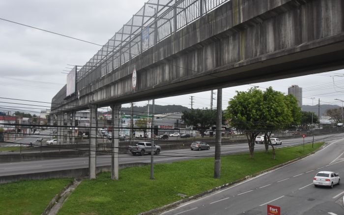 Caso envolveu homem abordado em passarela da BR 101 e levado pra matagal, onde foi espancado (Foto: Arquivo/João Batista)