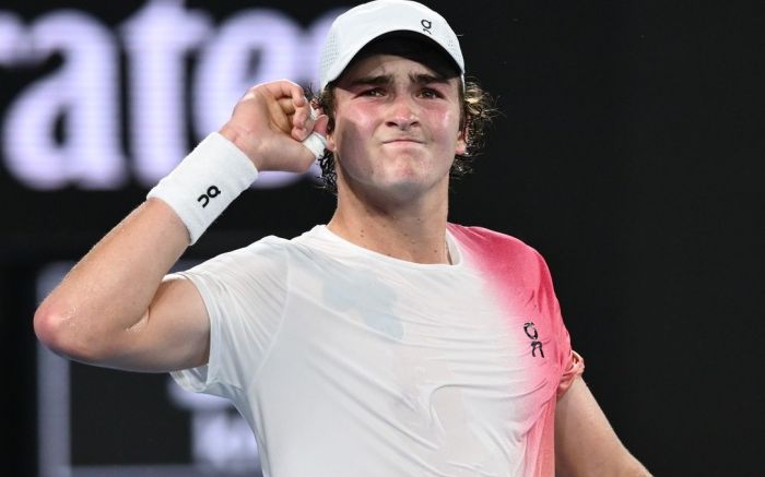 Promessa do tênis mundial disputou primeira partida de Grand Slam da carreira (Foto: Australian Open)