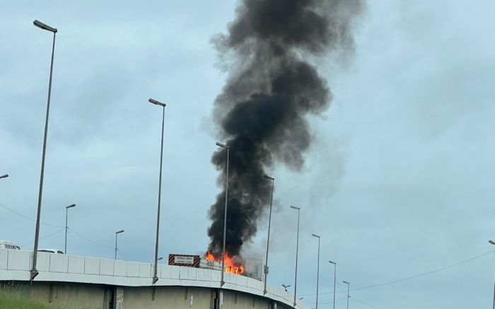 Congestionamento vai do km 117 ao 125 no sentido norte (Foto: Leitor)