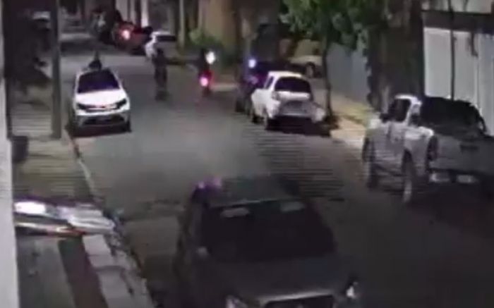 Adolescentes são do próprio bairro e já foram flagrados nas câmeras (Foto: Reprodução)