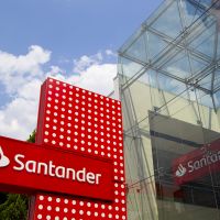 Santander abre inscrições para estágio em SC