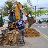 Emasa faz conserto emergencial na rede de água