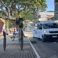 Ciclofaixa de Cabeçudas virou parada de embarque e desembarque