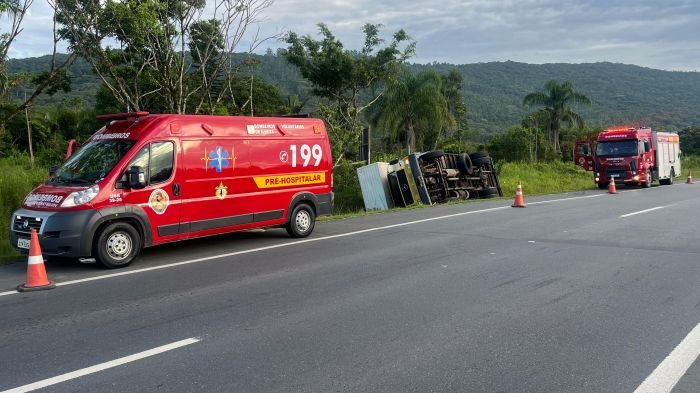 Motorista escapou sem ferimentos (Foto: Divulgação/CBVI)