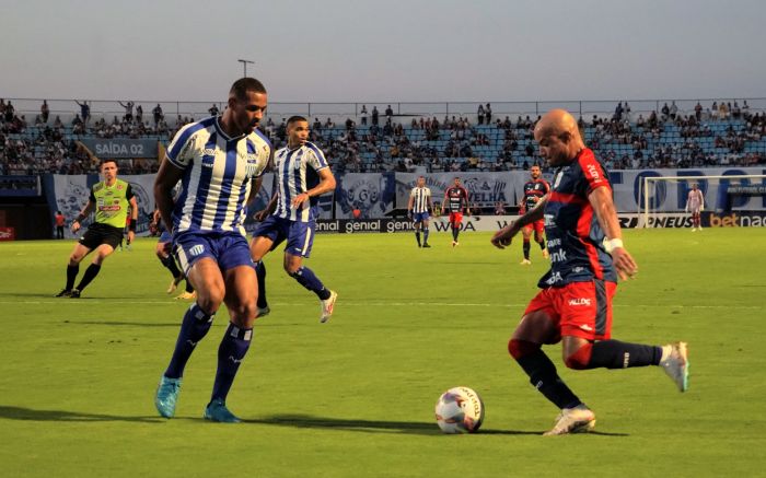 Marinheiro chegou a cinco jogos sem vencer no Catarinense. Foto: Flavio Roberto