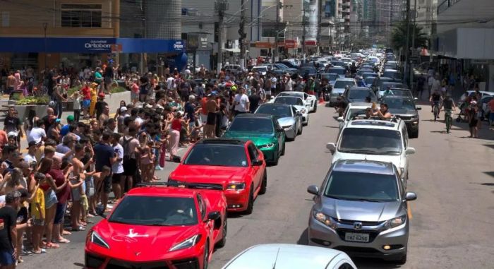 Novidade foi divulgada durante o 1º Encontro de Supercarros, em Meia-Praia (Foto: Polícia Militar de Itapema)