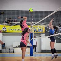 Peneira para equipes de vôlei feminino rola neste sábado