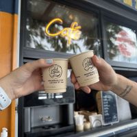 "Padaria do contêiner" oferece pães artesanais e um respiro no centro de Itajaí