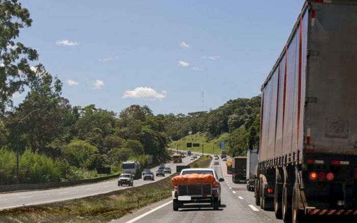 BR 101 com filas em trechos críticos na volta do carnaval (Foto: Divulgação/Arteris)