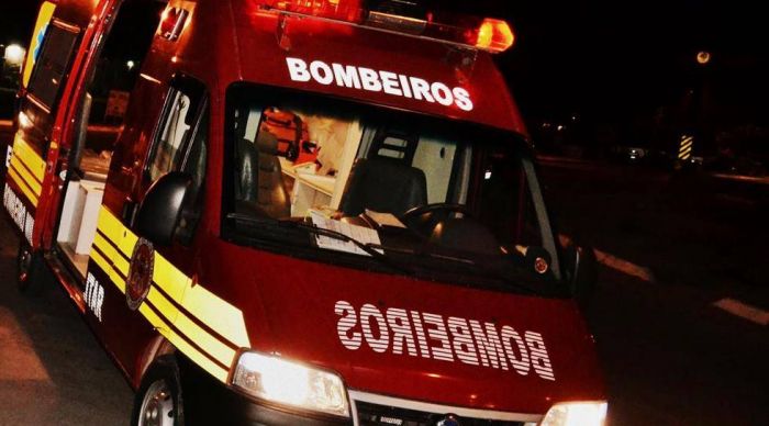 Polícia investiga as causas do fogo (foto: divulgação - Corpo de Bombeiros)